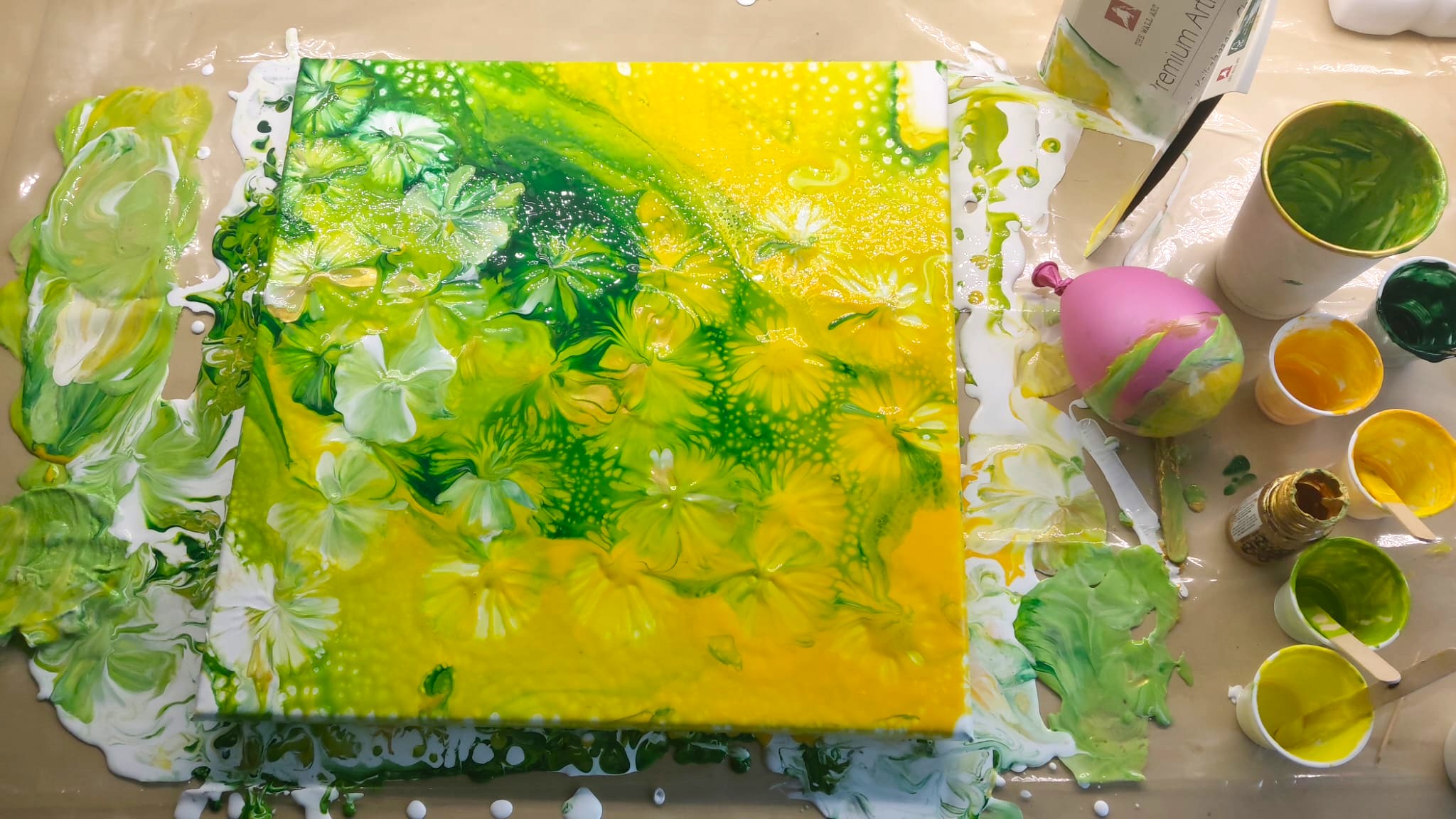 "Pampelišky" (40x40 cm) Pouring